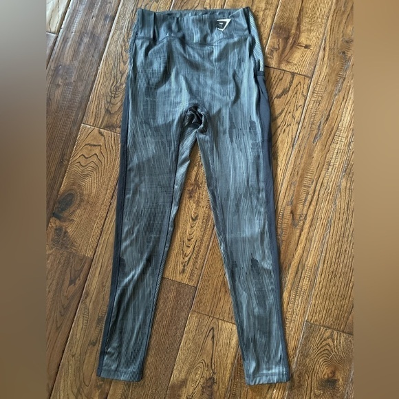 GYMSHARK Women’s Training Leggings Grey Pattern XS - Picture 1 of 4